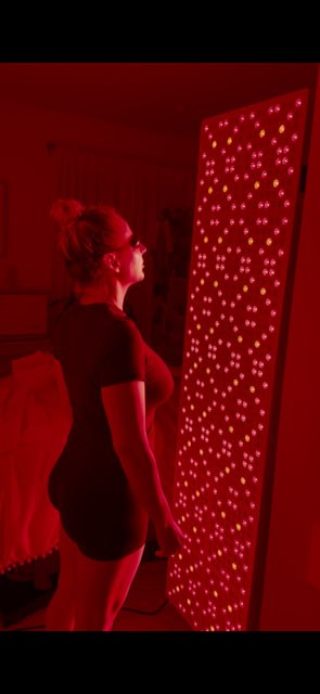 Skin by Francaise LED panel touch screen showing preset options
